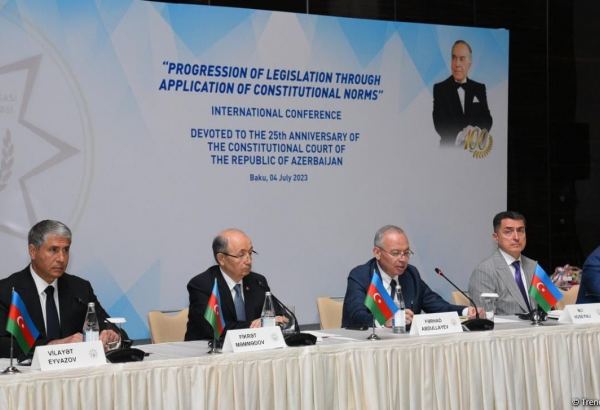 Работа судов в Азербайджане постоянно совершенствуется – Фикрет Мамедов