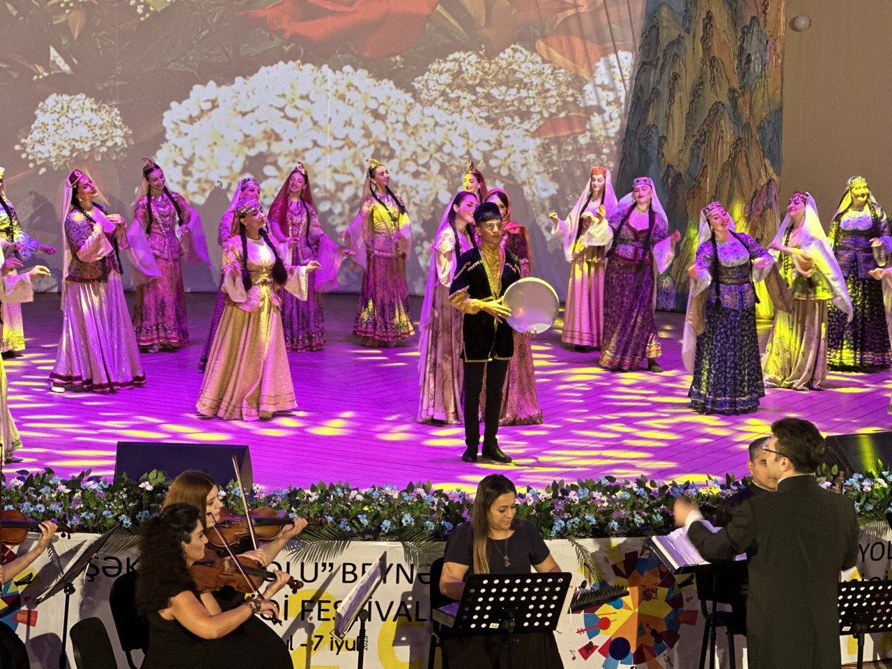 На "Шелковом пути" в Шеки представили "İntizar" (ФОТО)