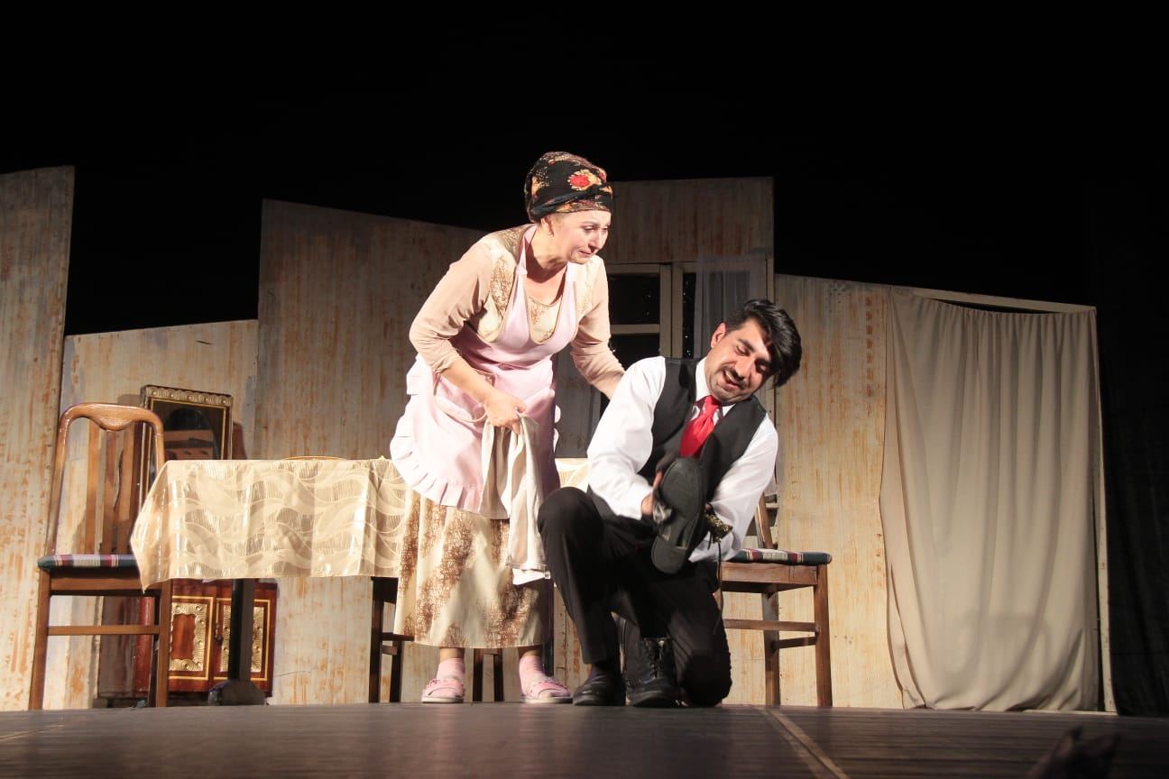 История одной семьи – Сумгайытский театр выступил в Баку (ФОТО)