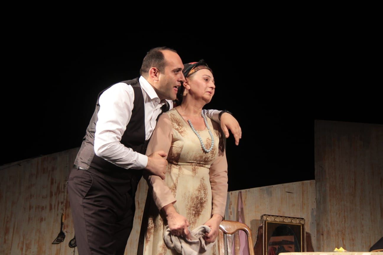 История одной семьи – Сумгайытский театр выступил в Баку (ФОТО)