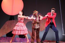 Российские актеры в Баку представили потрясающую новую версию мировой классики "Собака на сене" (ВИДЕО, ФОТО)