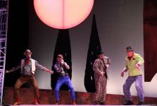 Российские актеры в Баку представили потрясающую новую версию мировой классики "Собака на сене" (ВИДЕО, ФОТО)