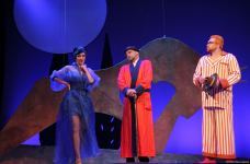 Российские актеры в Баку представили потрясающую новую версию мировой классики "Собака на сене" (ВИДЕО, ФОТО)