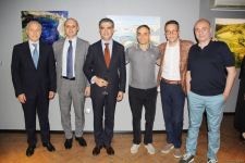 В QGallery открылась выставка Фарах Гаджизаде "Таинство света" (ФОТО)