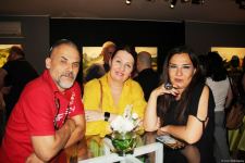 В QGallery открылась выставка Фарах Гаджизаде "Таинство света" (ФОТО)