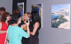 В QGallery открылась выставка Фарах Гаджизаде "Таинство света" (ФОТО)