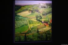 В QGallery открылась выставка Фарах Гаджизаде "Таинство света" (ФОТО)