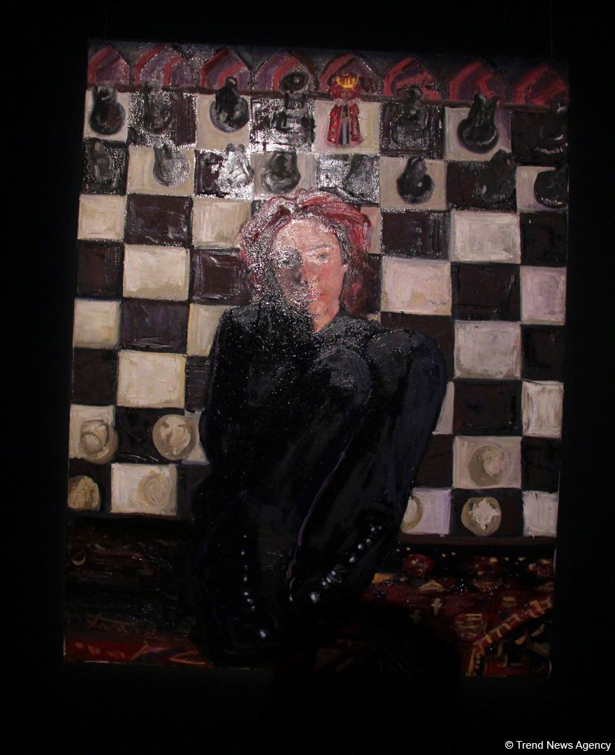 В QGallery открылась выставка Фарах Гаджизаде "Таинство света" (ФОТО)