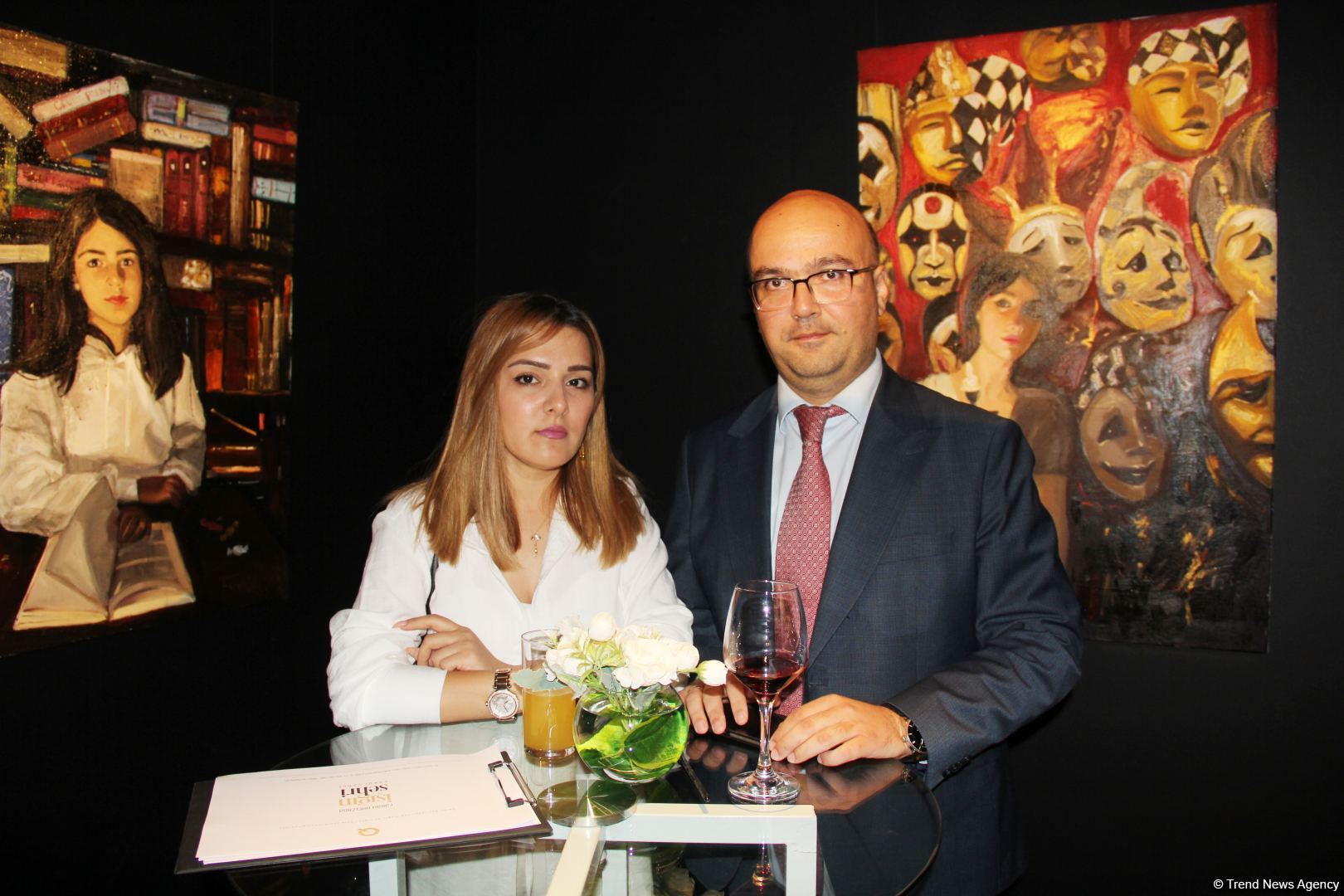 В QGallery открылась выставка Фарах Гаджизаде "Таинство света" (ФОТО)