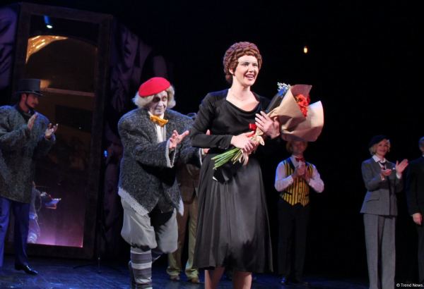 Фурор Натальи Овчинниковой на бакинской сцене в образе Эдит Пиаф – последние годы жизни великой актрисы (ФОТО)