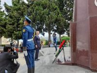 Нуман Куртулмуш посетил Аллею почетного захоронения, Аллею шехидов и памятник турецким воинам в Азербайджане (ФОТО)