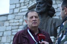 В рамках Дней поэзии Вагифа почтена память великого поэта (ФОТО)