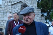 В рамках Дней поэзии Вагифа почтена память великого поэта (ФОТО)