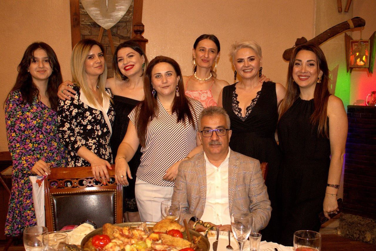 Азербайджанский театр кукол завершил сезон церемонией награждения "Друг театра" (ФОТО)