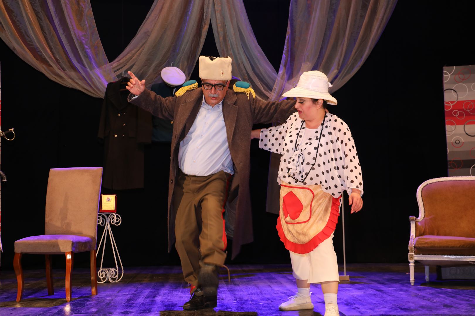 Убей меня, любимый! Как в Лянкяране две уставшие от одиночества женщины обезвредили "маньяка"- газовщика (ФОТО)