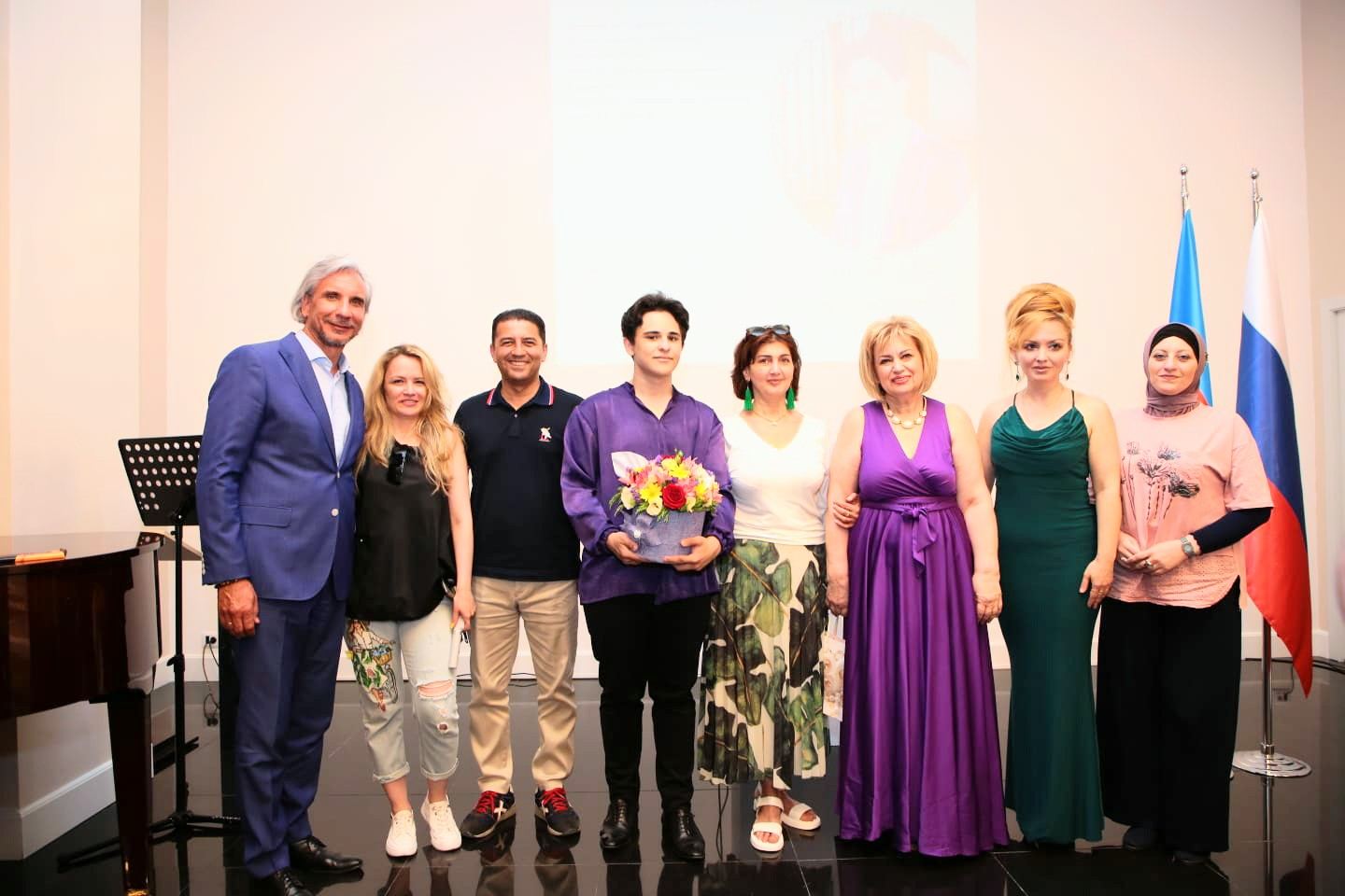 Теймур Кязымов и друзья – летний день мирового искусства в Баку (ФОТО)