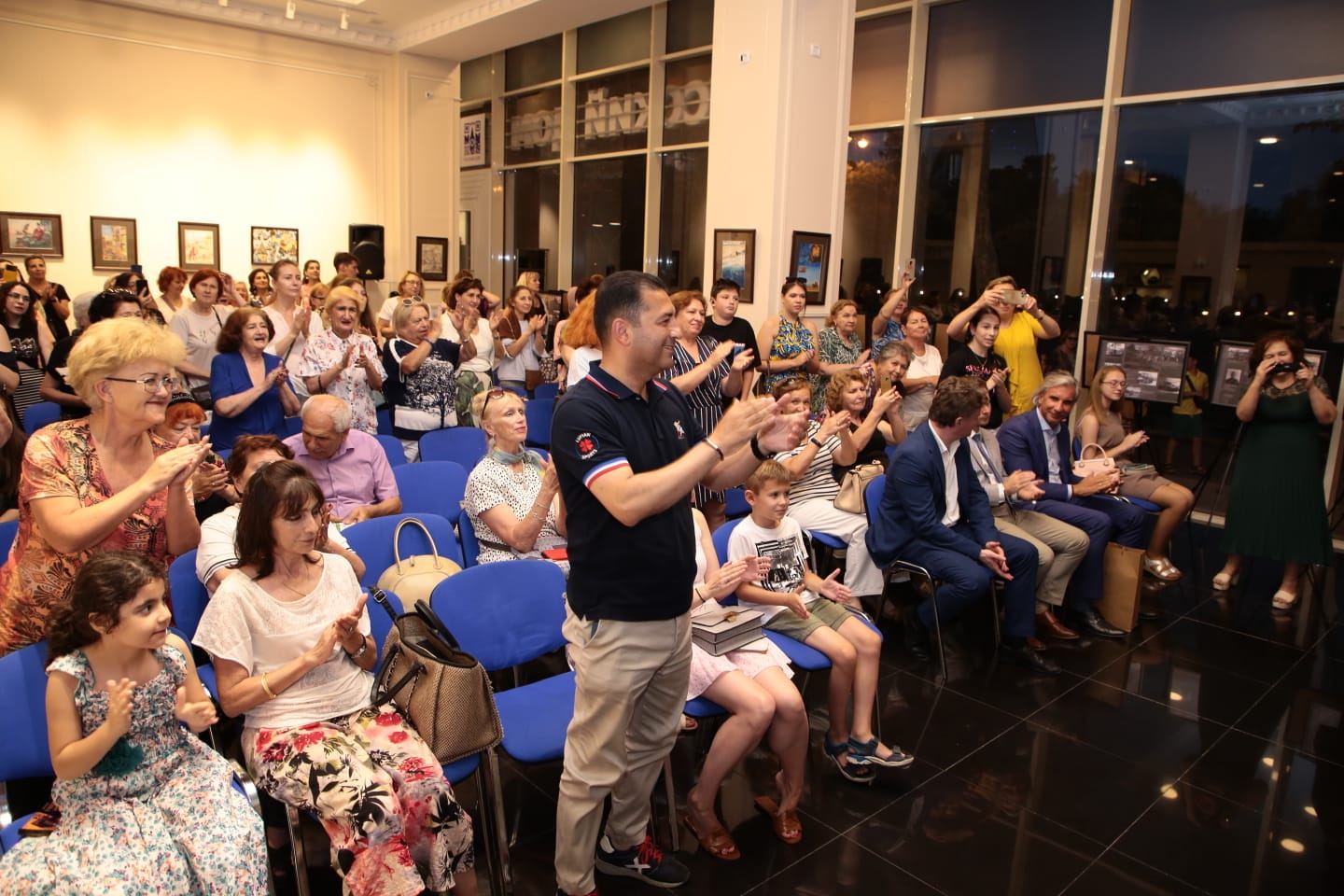 Теймур Кязымов и друзья – летний день мирового искусства в Баку (ФОТО)