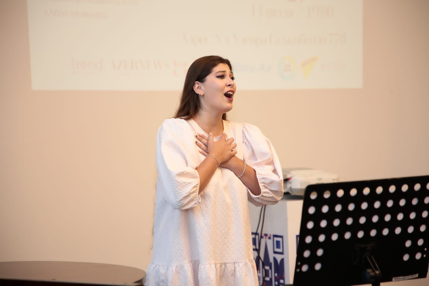 Теймур Кязымов и друзья – летний день мирового искусства в Баку (ФОТО)