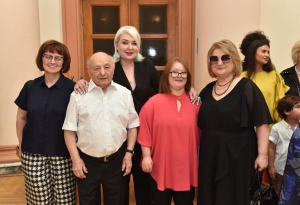 В Баку открылась экспозиция Марьям Алекберли "47" – от символизма до уникального восприятия мира (ФОТО)