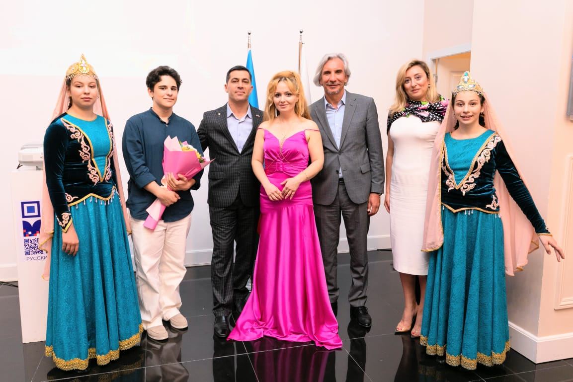 От XVIII до XXI век – музыкальная машина времени в Баку (ВИДЕО, ФОТО)