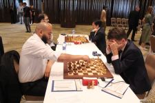 Интересные моменты World Chess Cup 2023 в Баку – репортаж с битвы умов, кубки в форме короля и ферзя (ФОТО)
