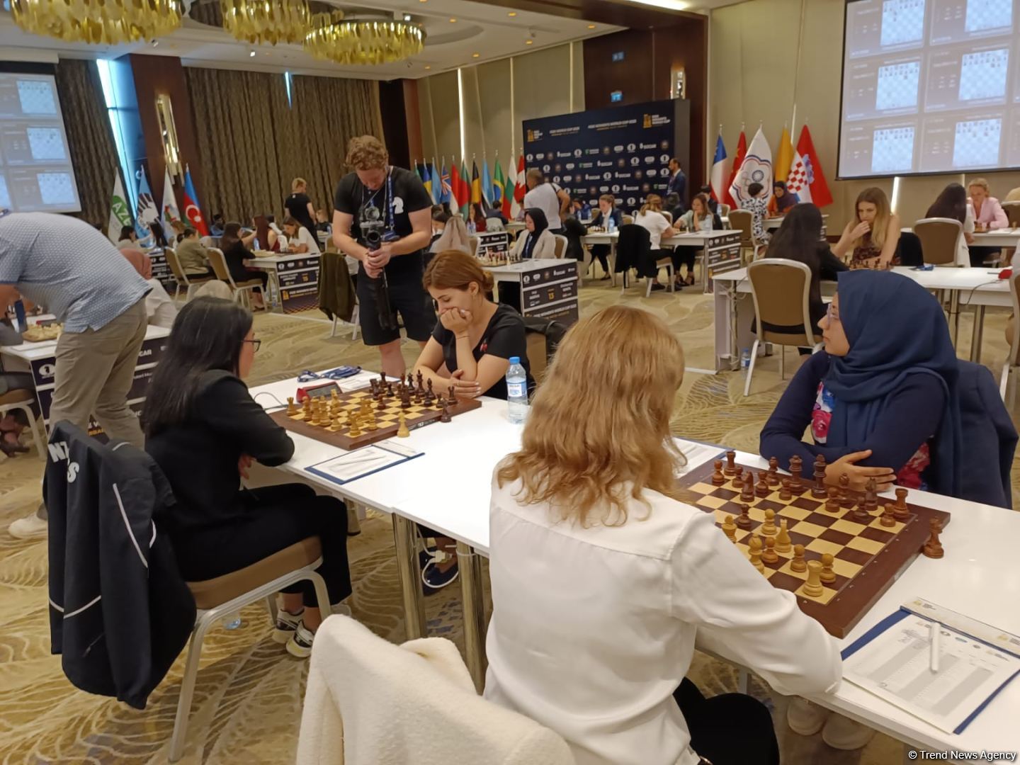 В Баку стартовал юбилейный Кубок мира по шахматам ФИДЕ с участием более трехсот шахматистов (ФОТО)
