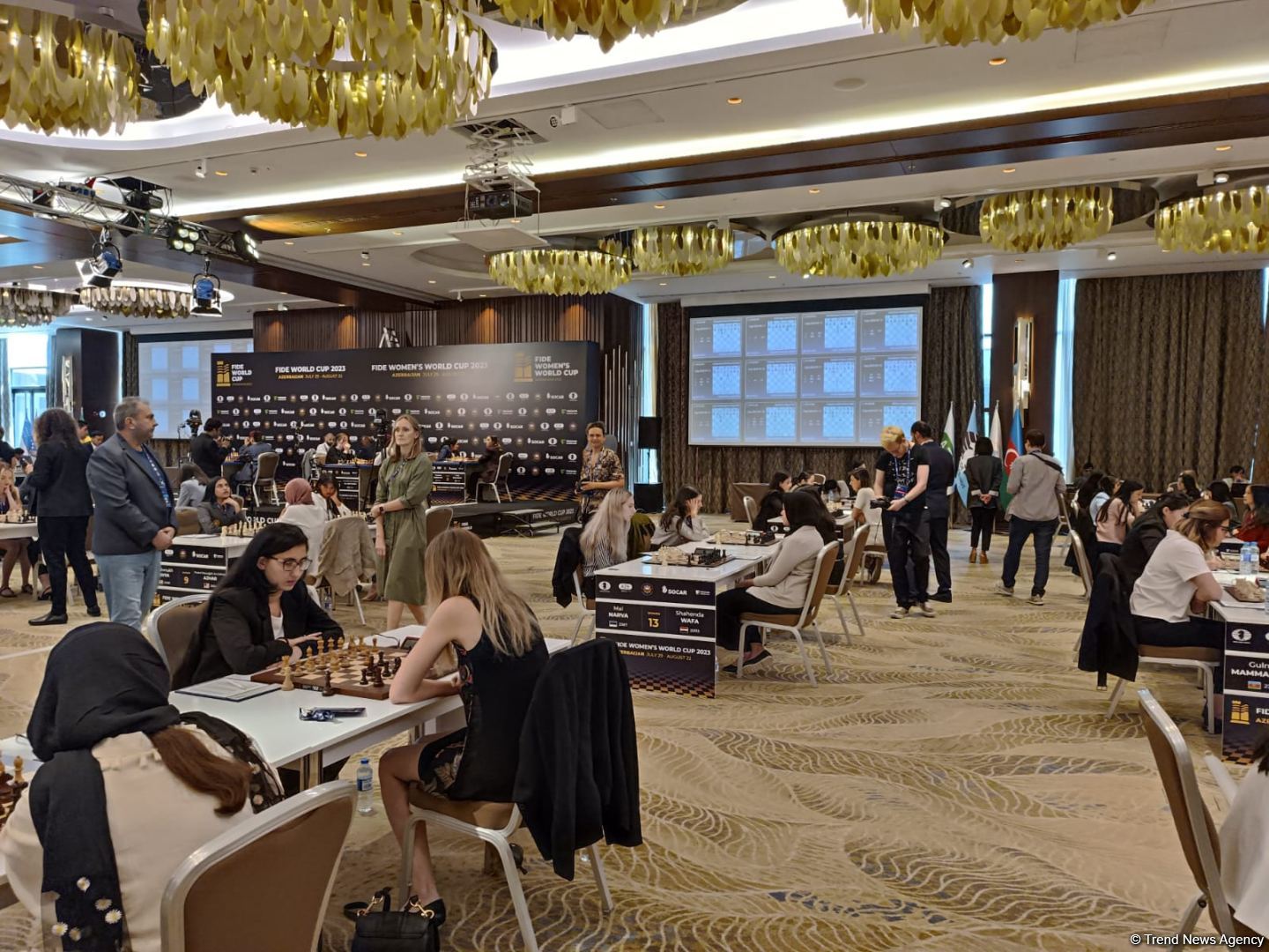 В Баку стартовал юбилейный Кубок мира по шахматам ФИДЕ с участием более трехсот шахматистов (ФОТО)
