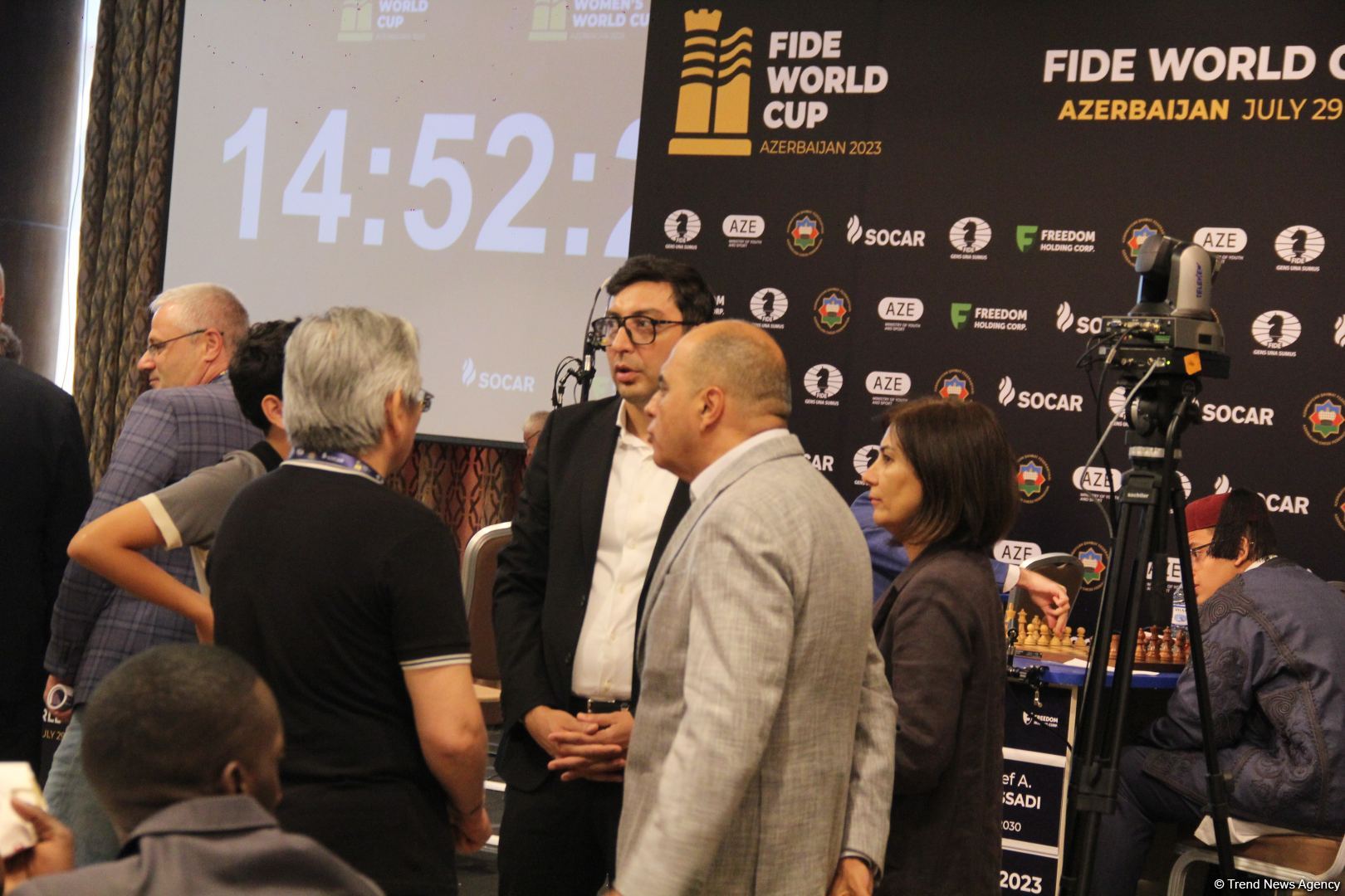 Интересные моменты World Chess Cup 2023 в Баку – репортаж с битвы умов, кубки в форме короля и ферзя (ФОТО)