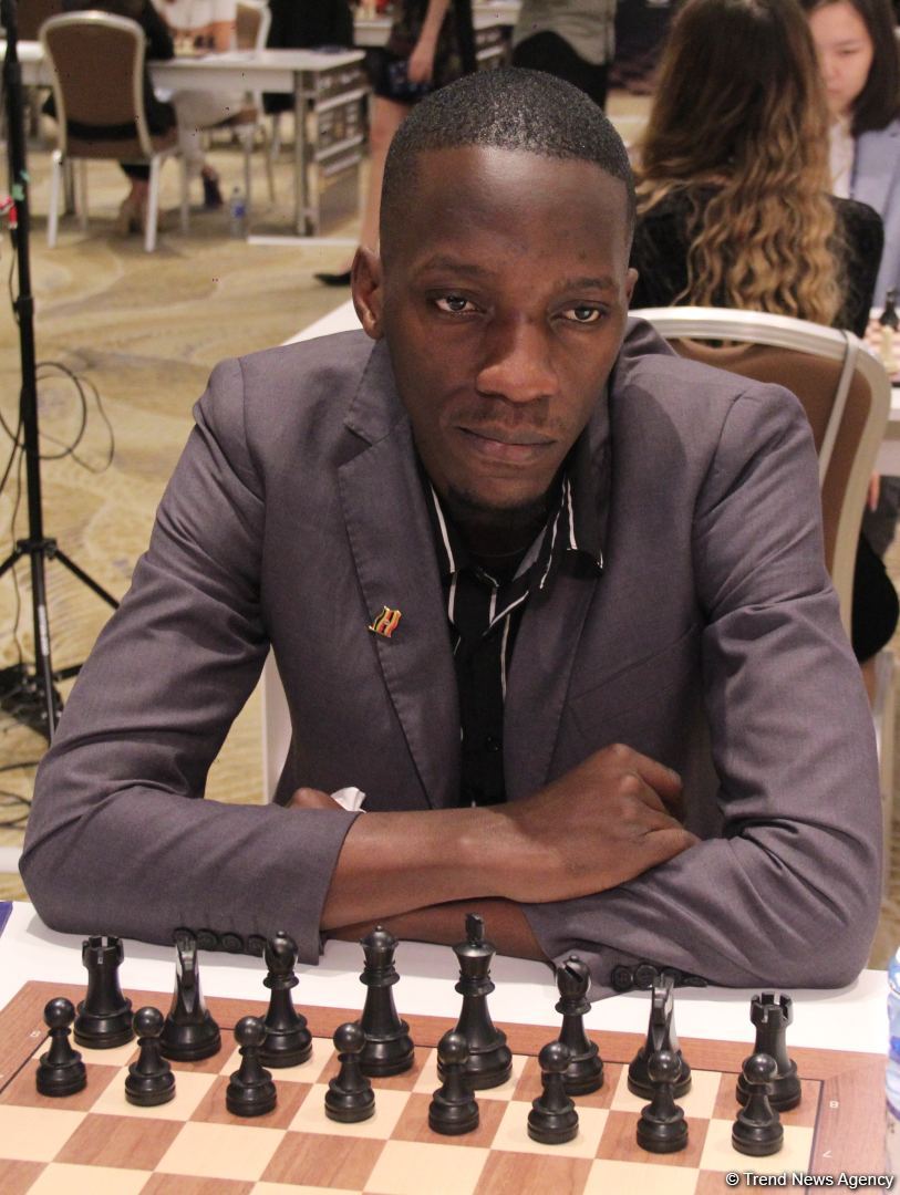 Интересные моменты World Chess Cup 2023 в Баку – репортаж с битвы умов, кубки в форме короля и ферзя (ФОТО)