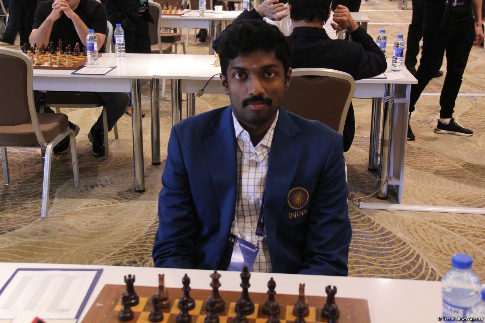 Интересные моменты World Chess Cup 2023 в Баку – репортаж с битвы умов, кубки в форме короля и ферзя (ФОТО)