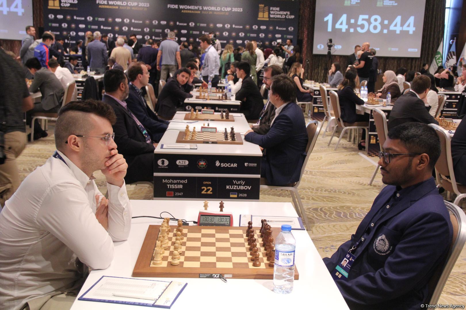 Интересные моменты World Chess Cup 2023 в Баку – репортаж с битвы умов, кубки в форме короля и ферзя (ФОТО)