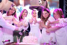 White Party азербайджанской художницы: Я люблю  чувство белого холста… (ФОТО)