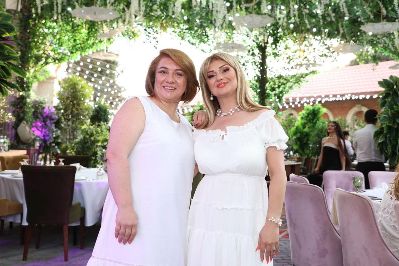 White Party азербайджанской художницы: Я люблю  чувство белого холста… (ФОТО)