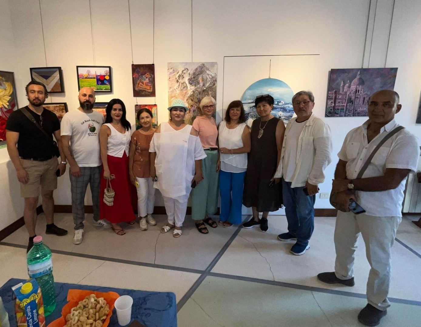 Азербайджанские художники представили свои работы в Венеции (ФОТО)