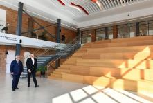 Президент Ильхам Алиев ознакомился с условиями, созданными в Газахском центре Университета АДА Газахской учительской семинарии (ФОТО/ВИДЕО)