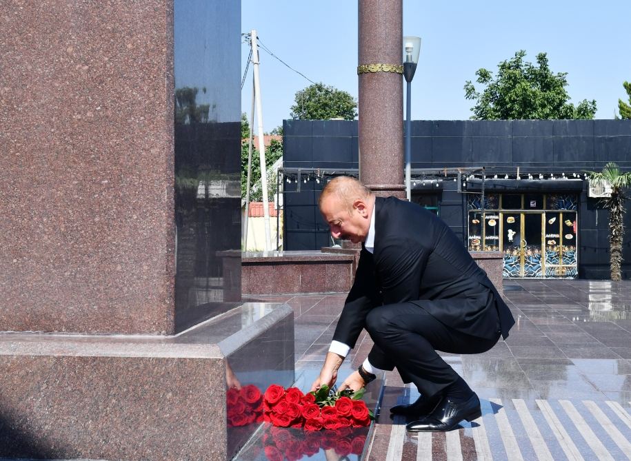 Президент Ильхам Алиев совершил поездку в Шамкирский район (ФОТО/ВИДЕО)