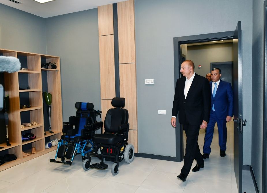 Президент Ильхам Алиев принял участие в открытии Карабахского регионального центра DOST и Карабахского регионального центра профессиональной подготовки в Барде (ФОТО/ВИДЕО)
