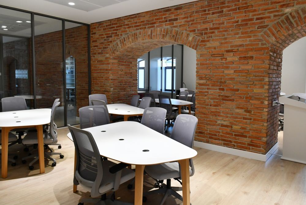 Президент Ильхам Алиев ознакомился с условиями, созданными в Газахском центре Университета АДА Газахской учительской семинарии (ФОТО/ВИДЕО)