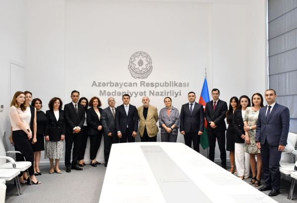 Акифу Исламзаде вручен почетный диплом Минкультуры Азербайджана