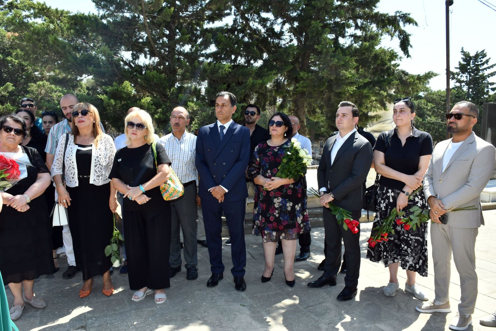 В Баку почтили память народной артистки Ильхамы Гулиевой