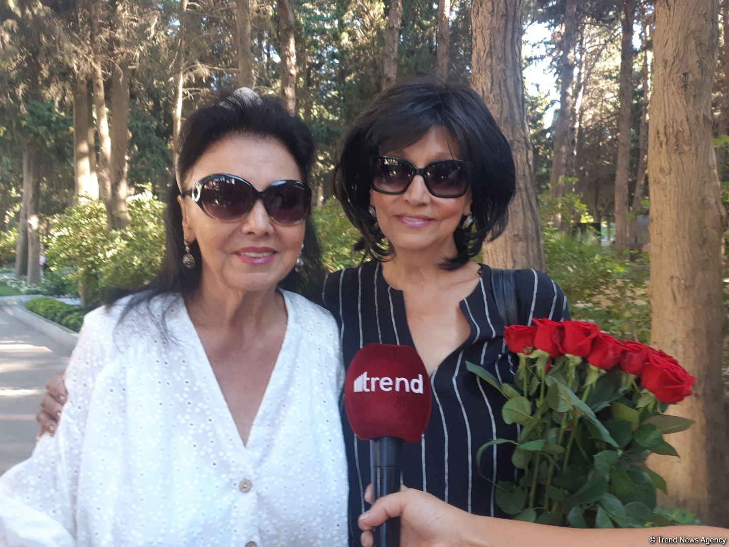 Пока звучит музыка Муслима Магомаева, он будет вечно жить в наших сердцах - народные артистки Фидан и Хураман Гасымовы