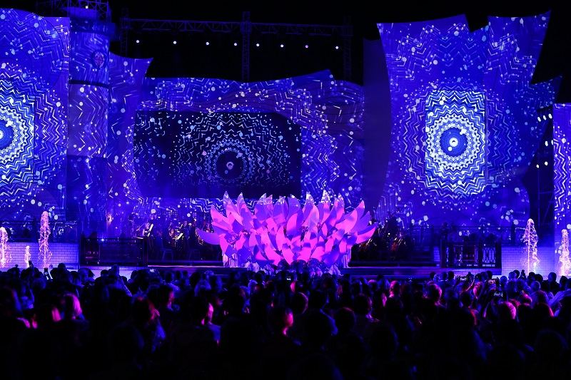 Эльчин Азизов выступил на открытии международного фестиваля "Каспийские сезоны" в Астрахани (ФОТО)