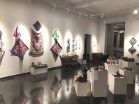 Творческие женщины Азербайджана представили выставку изделий ручной работы (ФОТО)