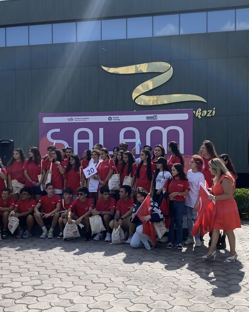 В Баку состоялось открытие второго Международного юношеского кинофестиваля Salam (ФОТО)