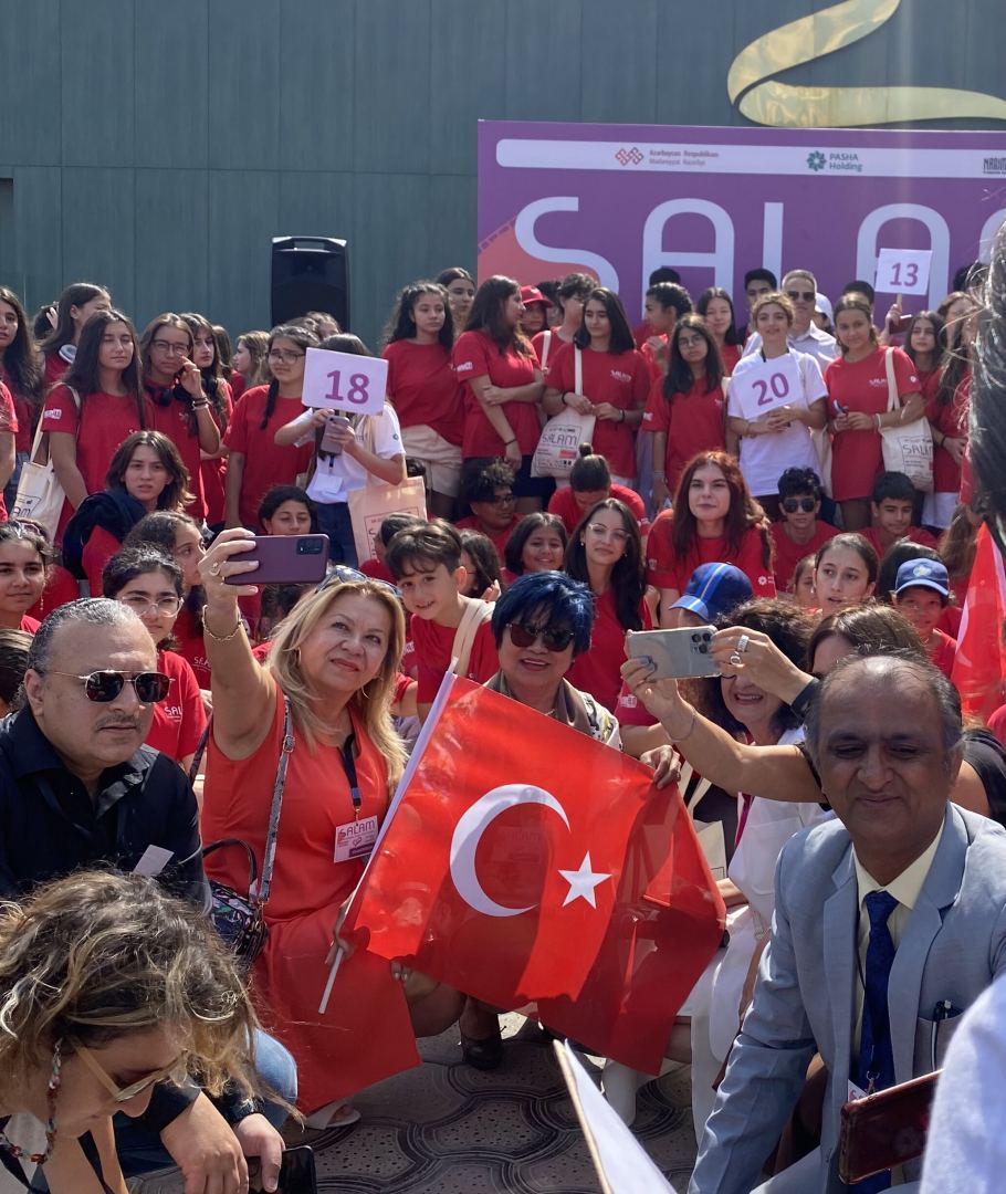 В Баку состоялось открытие второго Международного юношеского кинофестиваля Salam (ФОТО)