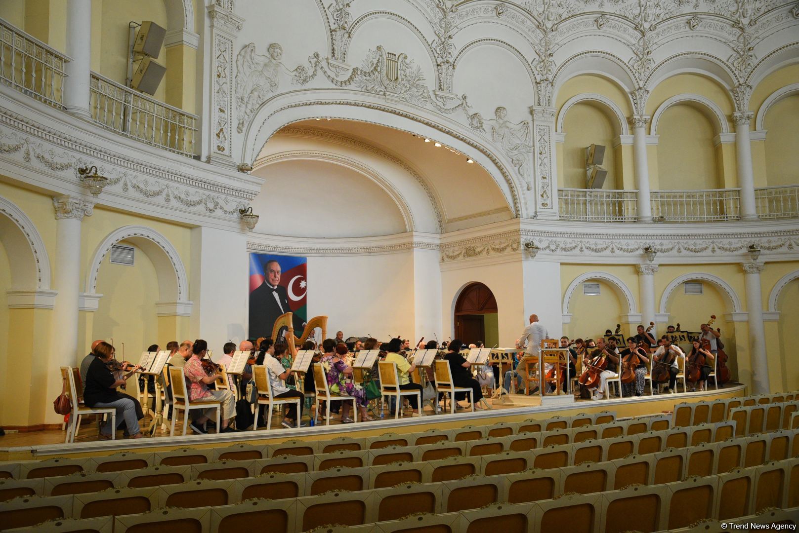 В преддверии показа грандиозного балета Арифа Меликова "Легенда о любви" – репортаж с репетиции (ФОТО)