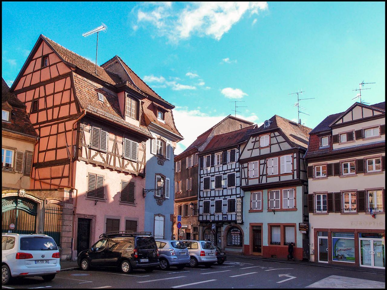 На родине новогодней ёлки во Франции открылась школа, где будут изучать азербайджанскую классику (ФОТО)