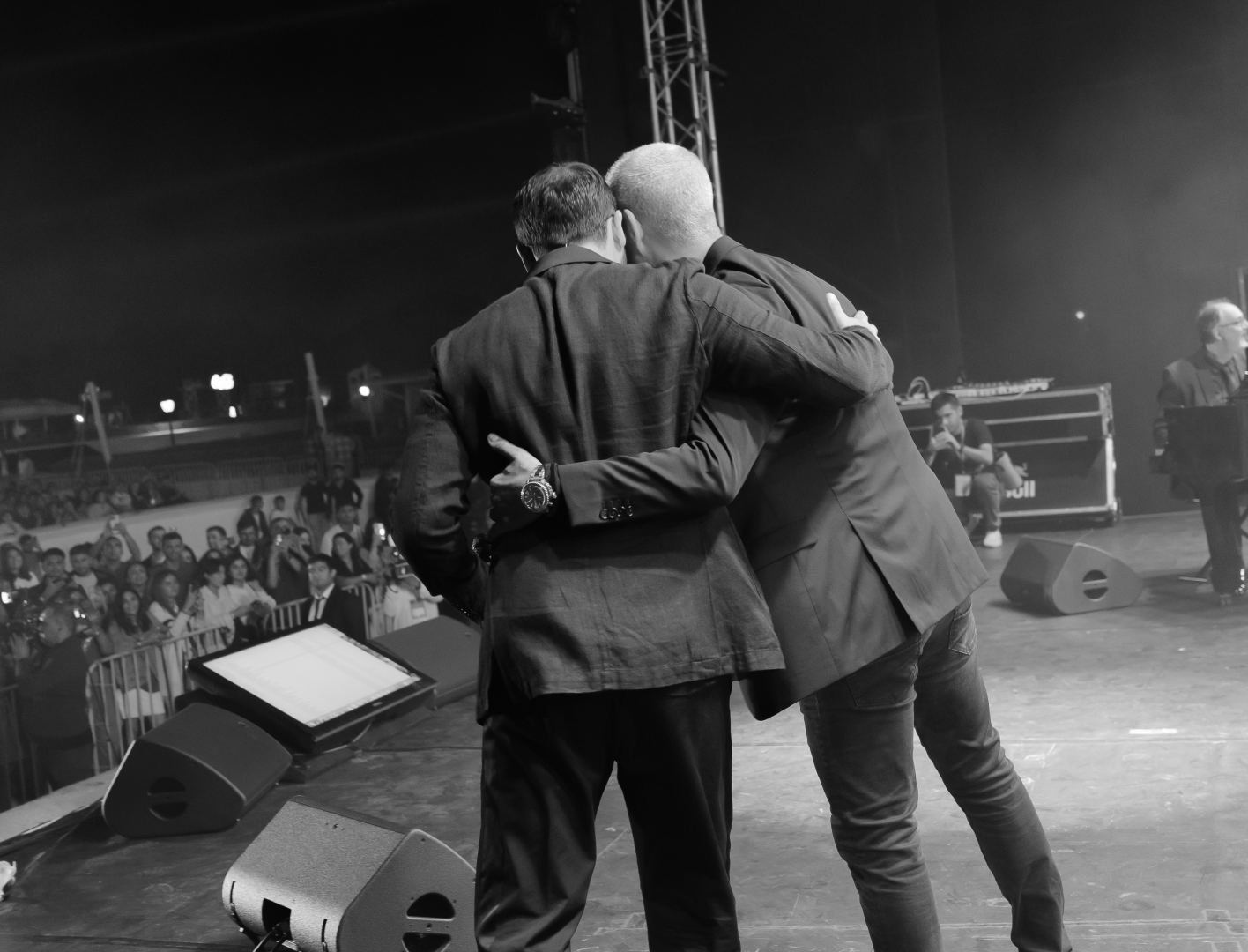 Алессандро Сафина в преддверии юбилея выступил с потрясающим концертом в Баку (ВИДЕО, ФОТО)