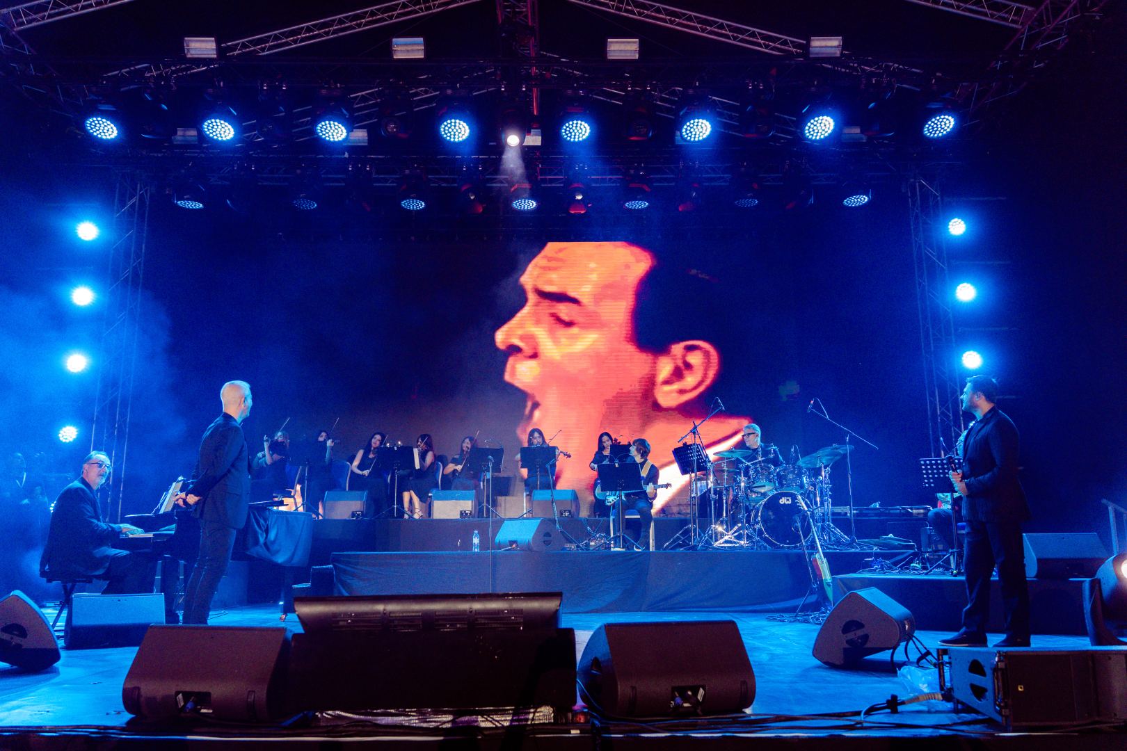 Алессандро Сафина в преддверии юбилея выступил с потрясающим концертом в Баку (ВИДЕО, ФОТО)