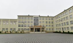 Президент Ильхам Алиев принял участие в открытии нового здания полной средней школы номер 11 города Хырдалан (ФОТО/ВИДЕО)